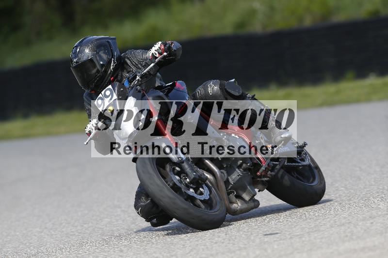 Archiv-2025/09 22.04.2025 Cornu Master School ADR/rot-rouge/99